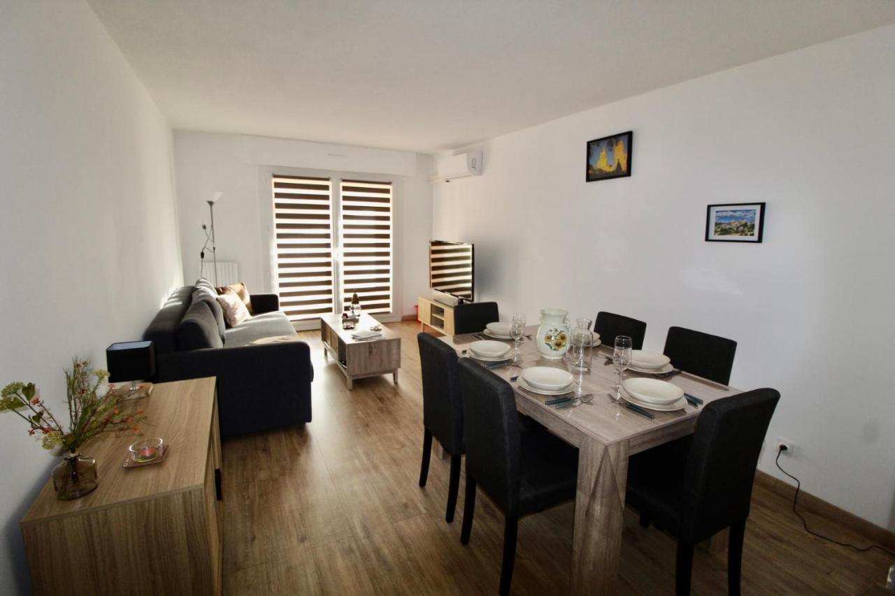 Logement Renove Avec Mobilier 2023 Apartment Авиньон Екстериор снимка